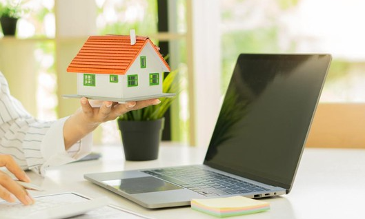 Strategi Memilih Rumah atau Apartemen Sesuai Kebutuhan